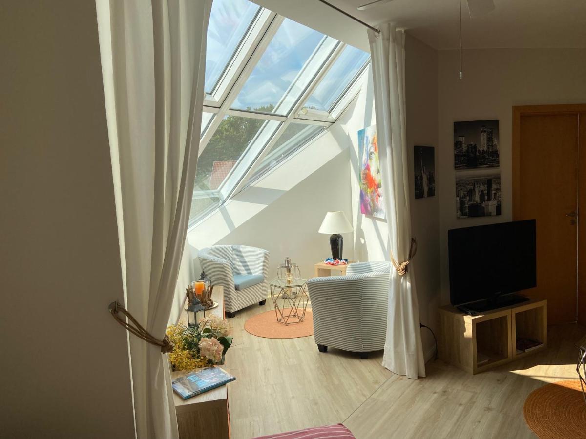 Villa "Auszeit" Hohen Neuendorf Bagian luar foto